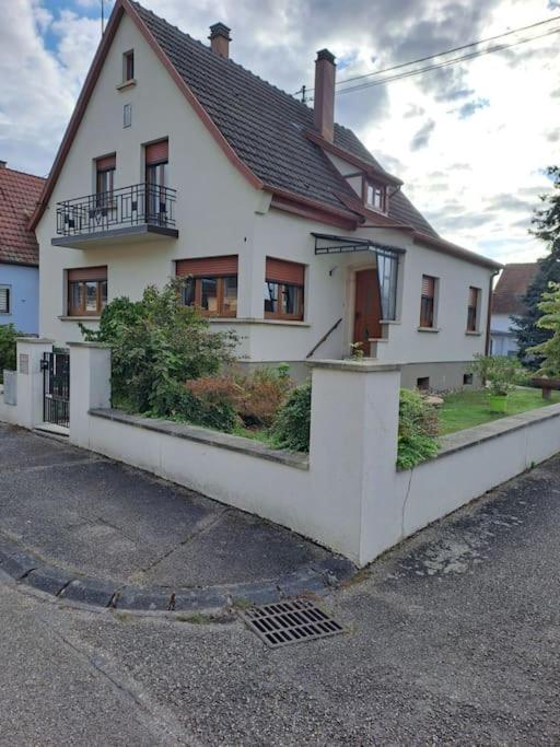 Maison Chez Jacky Au Calme Avec Parking Deux Salles De Bain Villa Soufflenheim Exterior photo